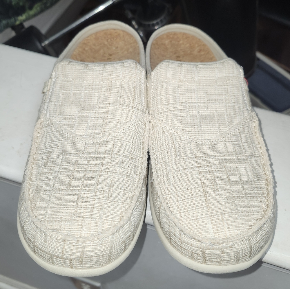 Revitalign Cream Slip-On Shoes Siesta Capri 11D NWOT - Picture 3 of 11